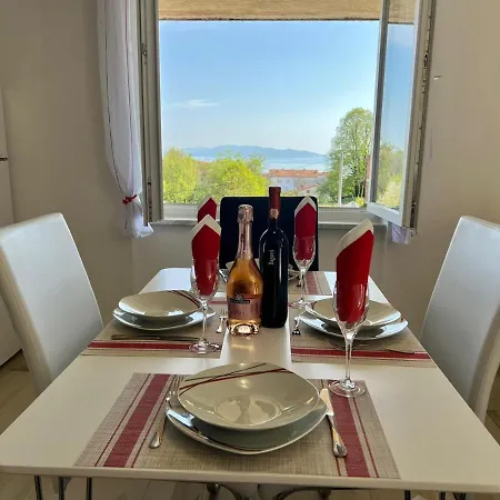 Vistamare Apartment